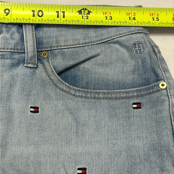 📌5/$25 Tommy Hilfiger Embroidered Logo‎ Y2K Womens Denim Jean Shorts Size 4 - Picture 7 of 9